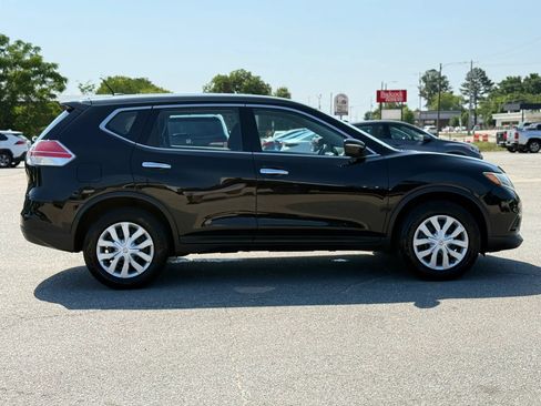 Used 2015 Nissan Rogue S AWD/4WD image 10