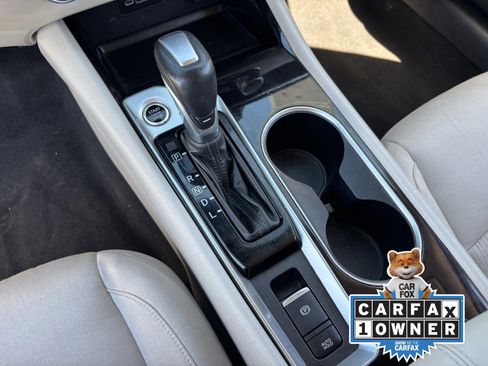 Certified 2022 Nissan Altima 2.5 SV w/ SV Premium Package FWD image 27