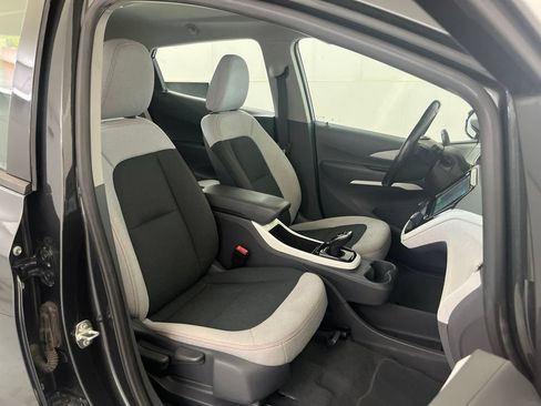 Used 2020 Chevrolet Bolt LT FWD image 20