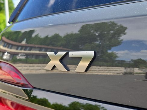 Used 2022 BMW X7 M50i AWD/4WD image 31