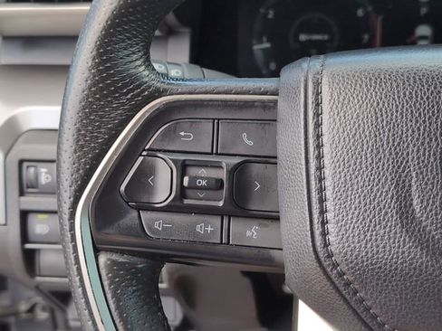 Used 2024 Toyota Tacoma TRD Off-Road AWD/4WD image 25
