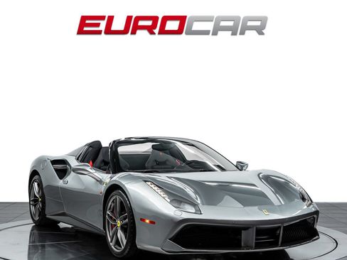 Used 2018 Ferrari 488 Spider RWD image 9