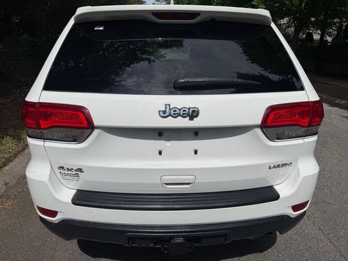 Used 2014 Jeep Grand Cherokee Laredo w/ All Weather Capability Group AWD/4WD image 2
