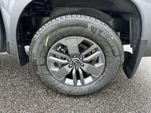 New 2026 Nissan Frontier SV w/ Tow Package RWD image 16