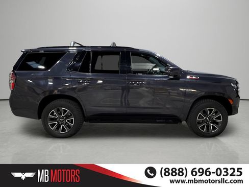 Used 2022 Chevrolet Tahoe Z71 w/ Luxury Package AWD/4WD image 5