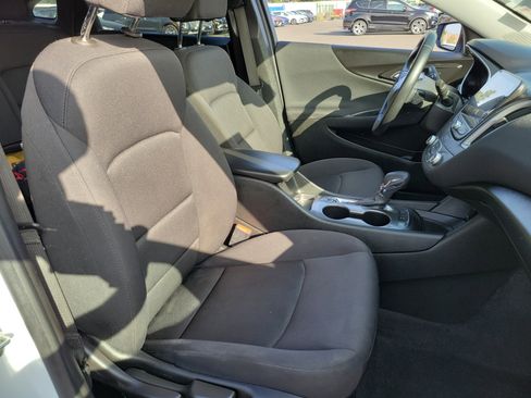 Used 2024 Chevrolet Malibu RS image 19