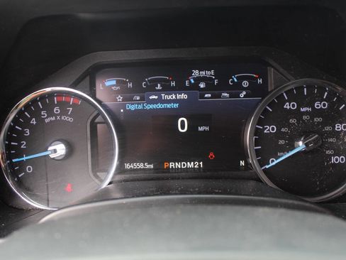 Used 2020 Ford F250 XLT w/ FX4 Off-Road Package image 13