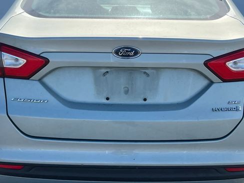 Used 2013 Ford Fusion SE FWD image 19