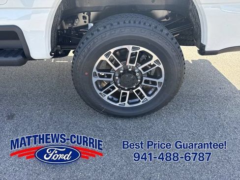 New 2026 Ford F250 Platinum w/ Platinum Plus Package AWD/4WD image 16
