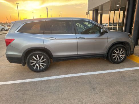 Used 2020 Honda Pilot EX-L image 3