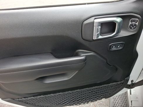 Used 2021 Jeep Wrangler Unlimited Sport AWD/4WD image 13