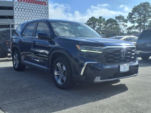 Used 2023 Honda Pilot EX-L image 2