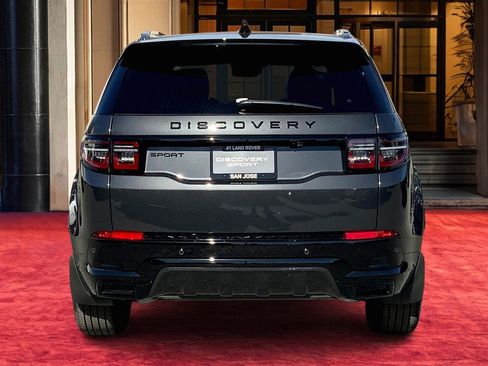 New 2025 Land Rover Discovery Sport Dynamic SE image 5