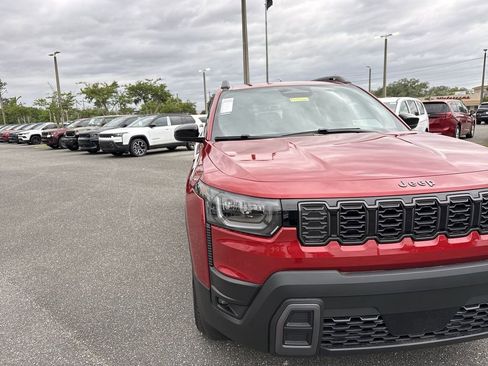 New 2026 Jeep Cherokee Laredo image 9