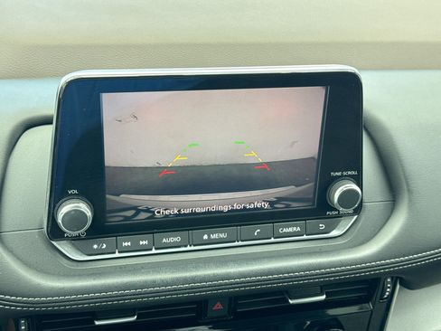 Used 2022 Nissan Rogue SV FWD image 10