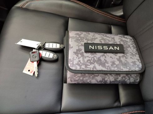 Used 2024 Nissan Frontier PRO-4X w/ Pro Premium Package image 23