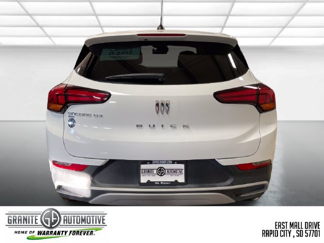 Used 2025 Buick Encore GX Preferred AWD/4WD image 7