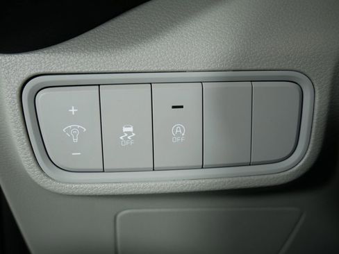 Certified 2025 Kia Soul LX image 24