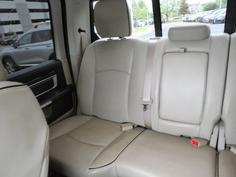 Used 2018 RAM 1500 Limited AWD/4WD image 12