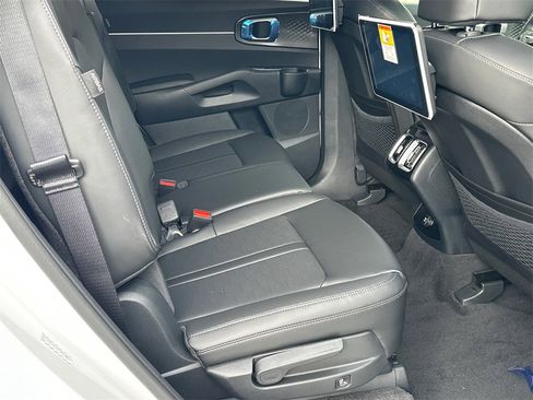 New 2026 Kia Sorento S image 13