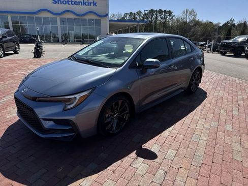 Used 2024 Toyota Corolla XSE FWD image 32