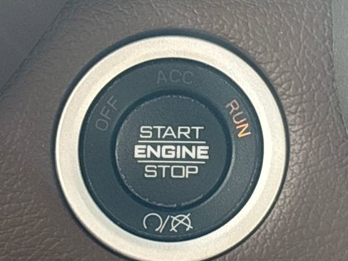 Used 2020 RAM 2500 Laramie w/ Protection Group image 18