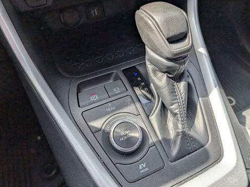 Used 2023 Toyota RAV4 XLE image 20