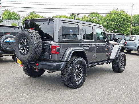 Certified 2025 Jeep Wrangler Unlimited Rubicon AWD/4WD image 7