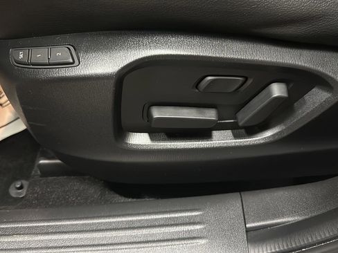 Used 2025 MAZDA CX-5 AWD 2.5 S w/ Preferred Package image 16