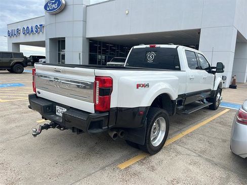 Used 2025 Ford F450 King Ranch w/ FX4 Off-Road Package image 4