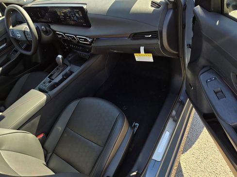 New 2026 Nissan Sentra SR w/ SR Premium Package FWD image 7