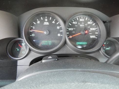Used 2012 Chevrolet Silverado 1500 W/T RWD image 33