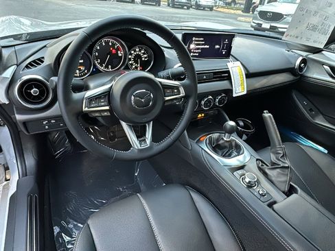New 2025 MAZDA MX-5 Miata Grand Touring image 17