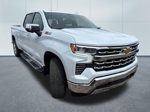 New 2026 Chevrolet Silverado 1500 LTZ w/ Z71 Off-Road Package AWD/4WD image 6
