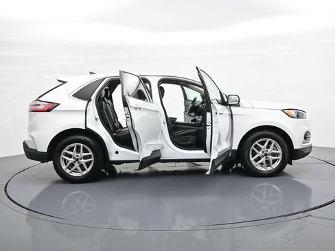 Certified 2024 Ford Edge SEL AWD/4WD image 23
