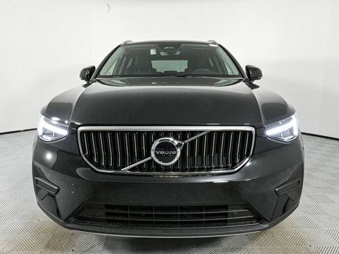Certified 2025 Volvo XC40 B5 Core w/ Protection Package Premier image 8
