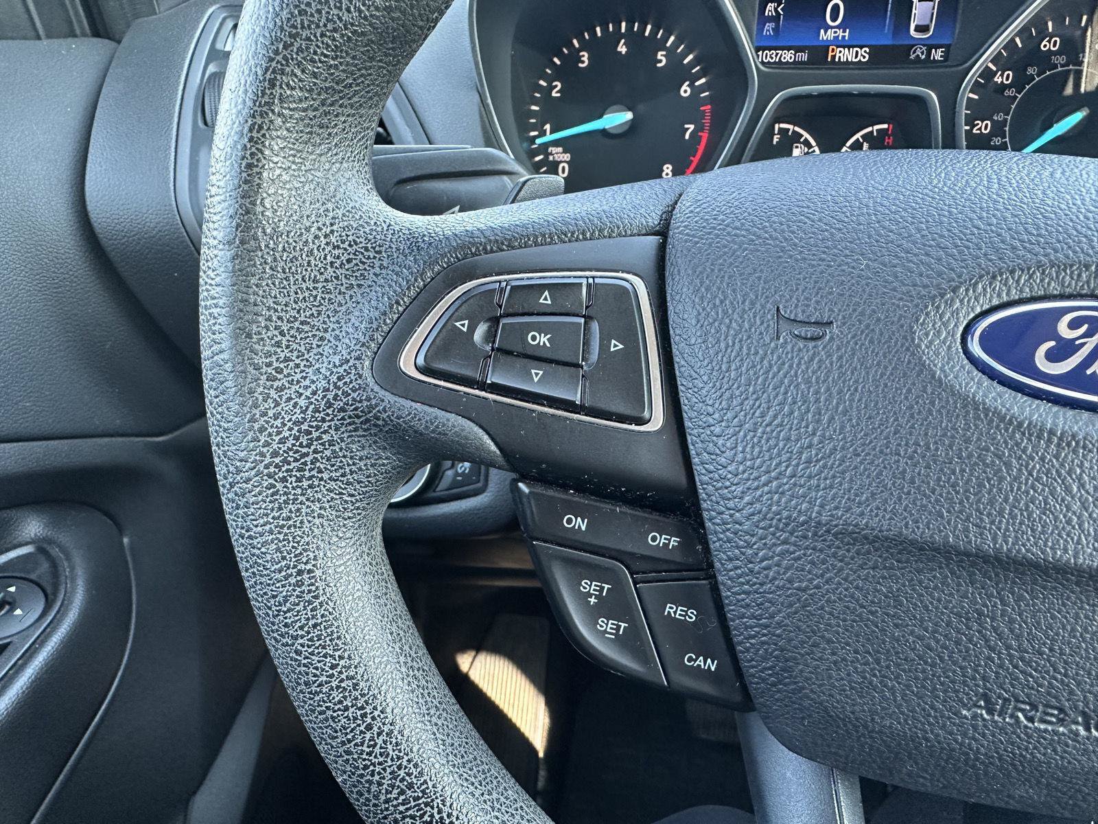 Used 2017 Ford Escape SE w/ Equipment Group 201A FWD image 21
