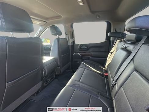 Used 2022 GMC Sierra 1500 SLT w/ X31 Off-Road Package image 12