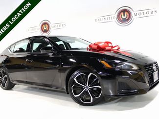 Used 2023 Nissan Altima 2.5 SR w/ SR Premium Package image 1