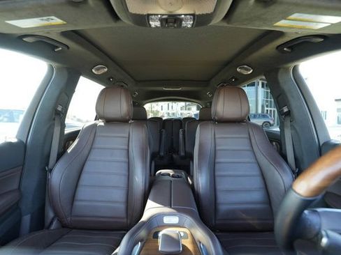 Certified 2023 Mercedes-Benz GLS 580 4MATIC image 33