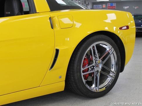 Used 2007 Chevrolet Corvette Z06 w/ Preferred Equipment Group image 15