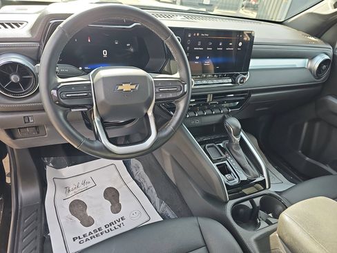 Used 2023 Chevrolet Colorado LT w/ LT Convenience Package III image 16