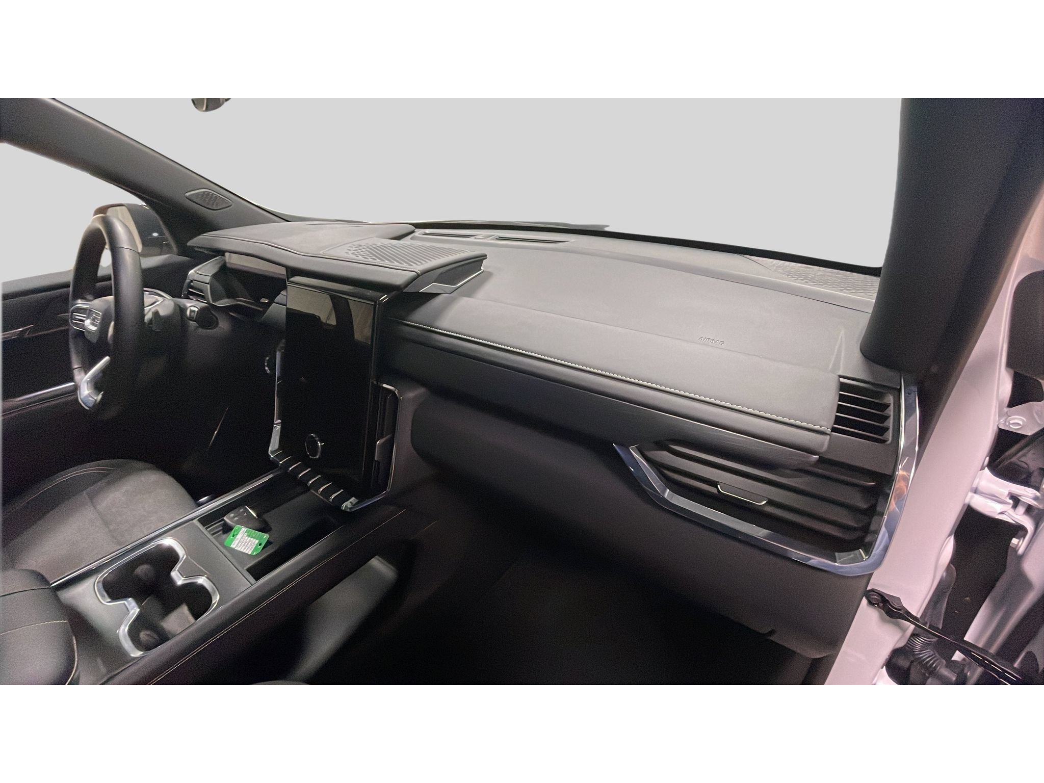 Used 2025 GMC Acadia Elevation AWD/4WD image 18