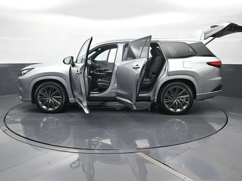 Used 2026 Lexus TX 350 AWD w/ Technology Package image 31