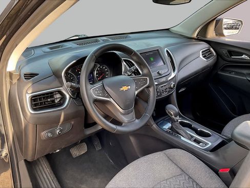 Used 2023 Chevrolet Equinox LT FWD image 16