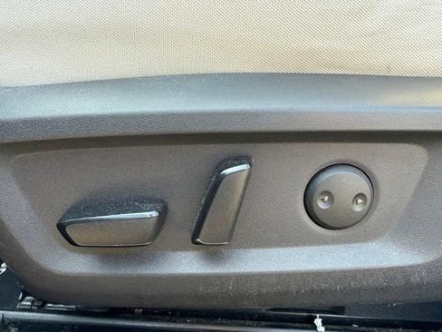Used 2021 Nissan Rogue SV FWD image 27