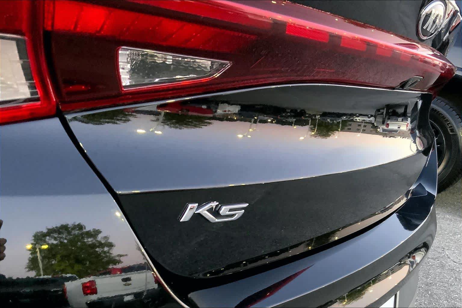 Used 2021 Kia K5 LX FWD image 28