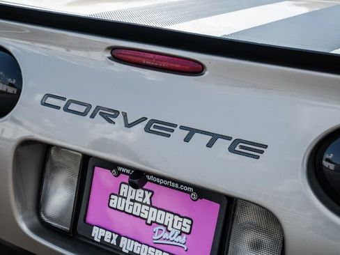 Used 1998 Chevrolet Corvette Convertible w/ Memory Pkg image 25