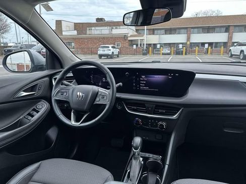 Used 2024 Buick Encore GX Preferred image 30