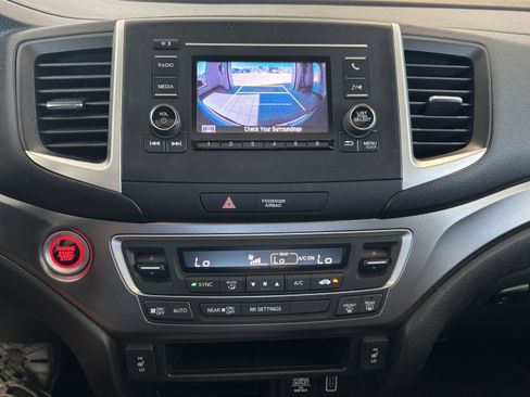 Used 2019 Honda Ridgeline RTL image 16
